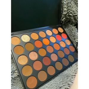 3502 Morphe eye shadow pallete